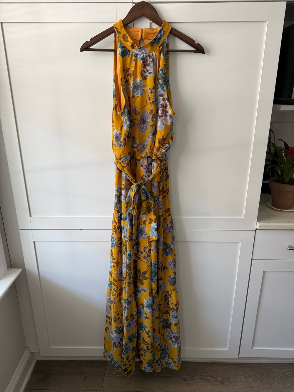 Julia Jordan Yellow Floral Halter Maxi Dress Size 8